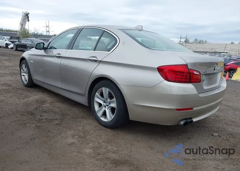 2013 BMW 528I xDrive из США, поврежденный, VIN WBAXH5C54DD109052